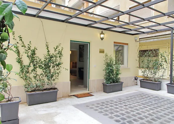 Gioia's Flat Rome